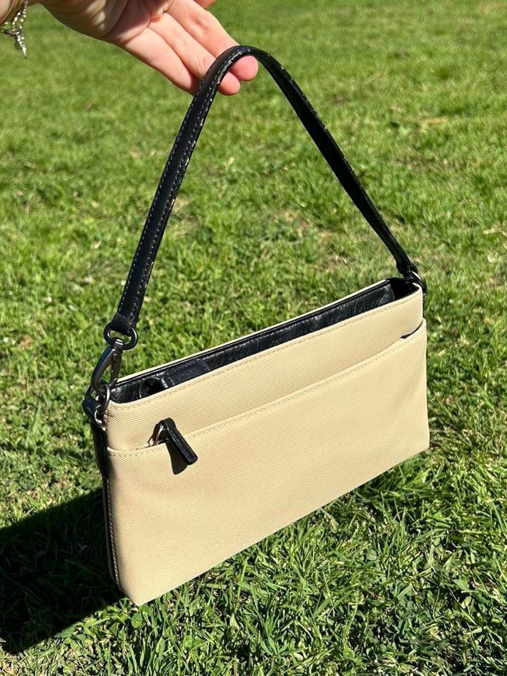 90’s Coach Mini Shoulder Bag Beige and Black - Picture 2 of 7